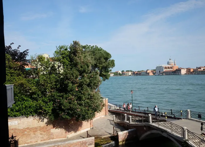 라 칼치나 호텔 3*