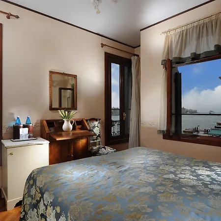 لا كالكينا فندق