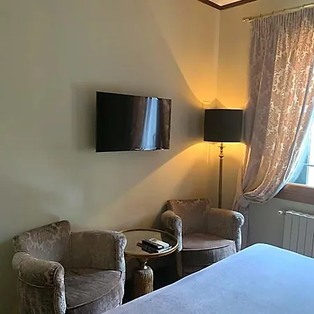 Hotell Hotel La Calcina 3*