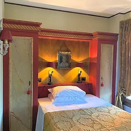 Hotel La Calcina 3*