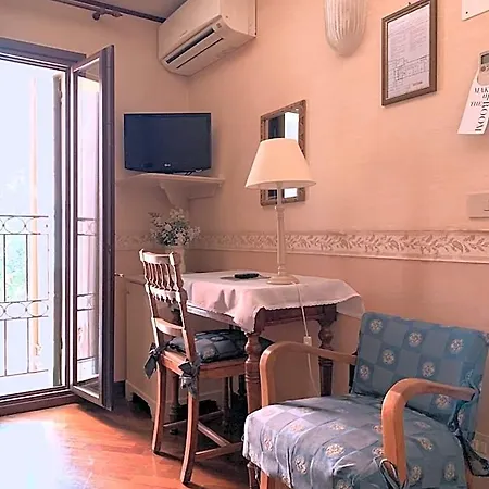 Hotell Hotel La Calcina Venedig