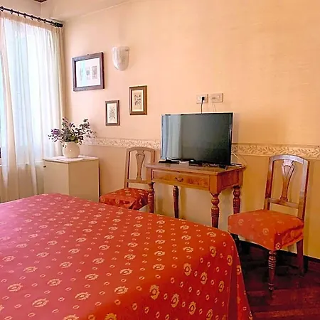 Hotel La Calcina 3*