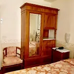 La Calcina Hotel