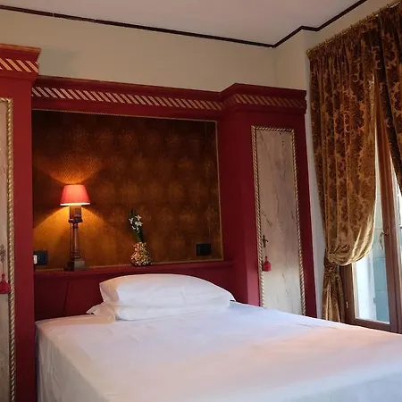 La Calcina Отель 3*